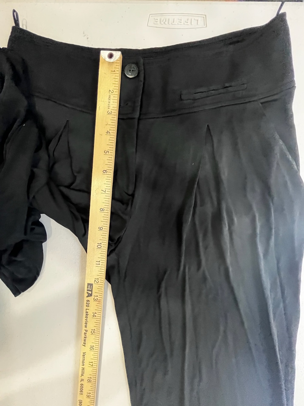 Giorgio Armani Black Pleated Wide Leg Trousers Pants Italy Size 40 US Sz 6 - Picture 8 of 10